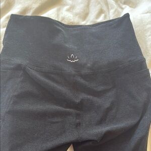 Beyond Yoga pants size M